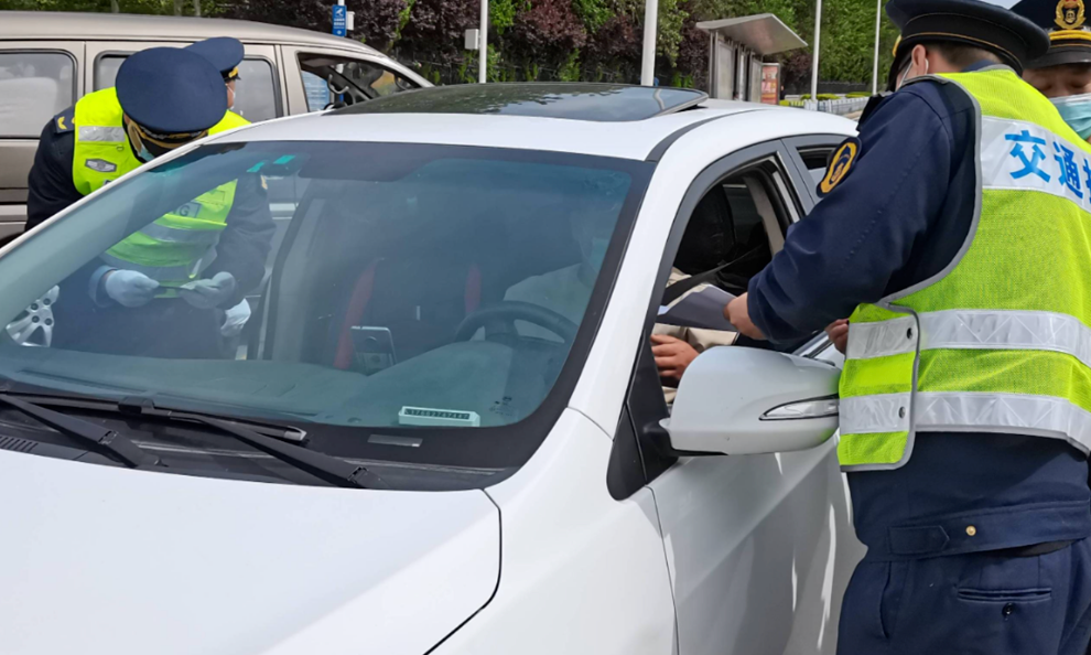 2026严查无证网约车!没驾驶员证营运证不仅买不到保险,还可能终身禁入(images 1)